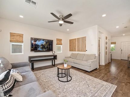 4024 Fairgrove Ln, Roseville, CA 95747 Photo