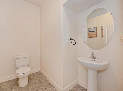 4024 Fairgrove Ln, Roseville, CA 95747 Photo