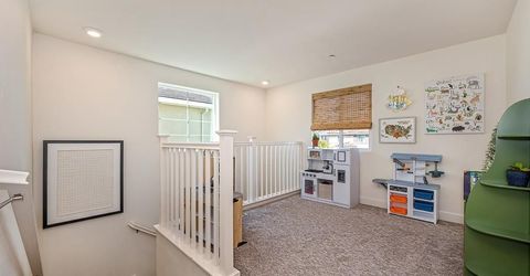 4024 Fairgrove Ln, Roseville, CA 95747 Photo