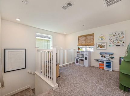 4024 Fairgrove Ln, Roseville, CA 95747 Photo