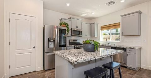 4024 Fairgrove Ln, Roseville, CA 95747 Photo