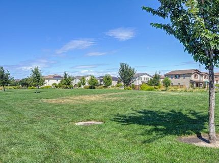 4024 Fairgrove Ln, Roseville, CA 95747 Photo