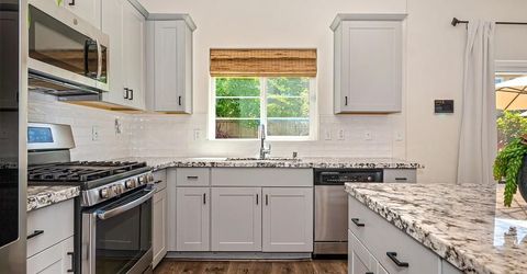 4024 Fairgrove Ln, Roseville, CA 95747 Photo