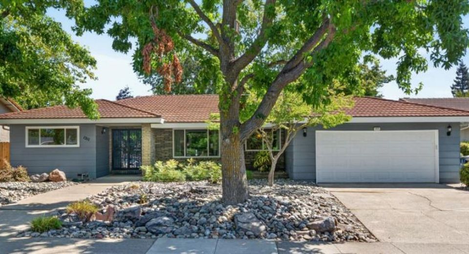 1311 43rd Ave, Sacramento, CA 95822 Photo