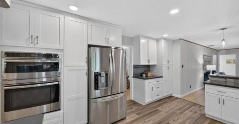 1311 43rd Ave, Sacramento, CA 95822 Photo