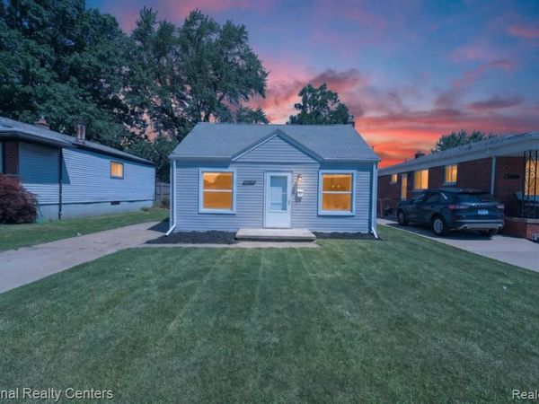 28544 Balmoral Street, Garden City, MI 48135