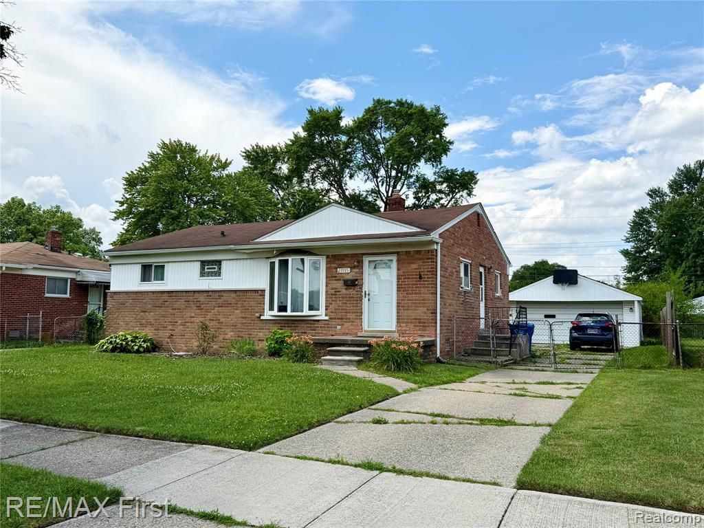 23915 Romano Street, Warren, MI 48091 Main Photo
