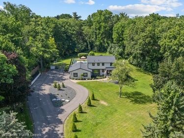 5800 Lockwood Drive, Washington Twp, MI 48094