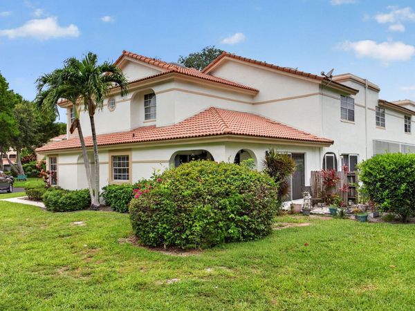 3320 Deer Creek Alba Circle, Deerfield Beach, FL 33442