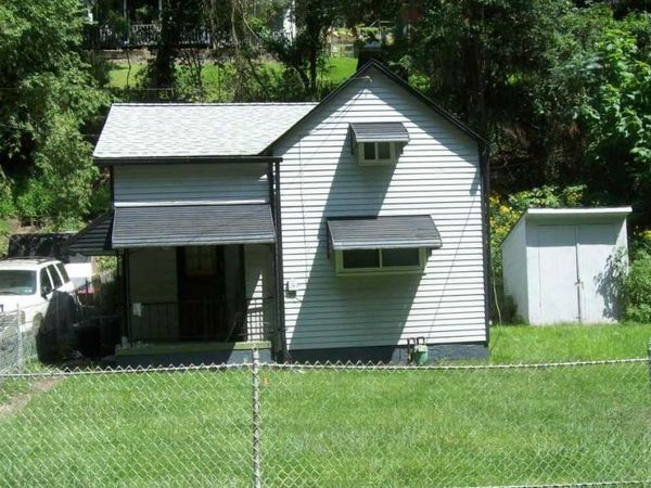 3990 Oakdale St, Pittsburgh, PA 15214