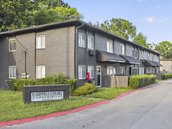 550 Harding Pl, Unit E107, Nashville, TN 37211