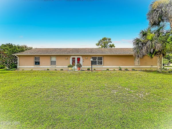 2 Radford Lane, Palm Coast, FL 32164