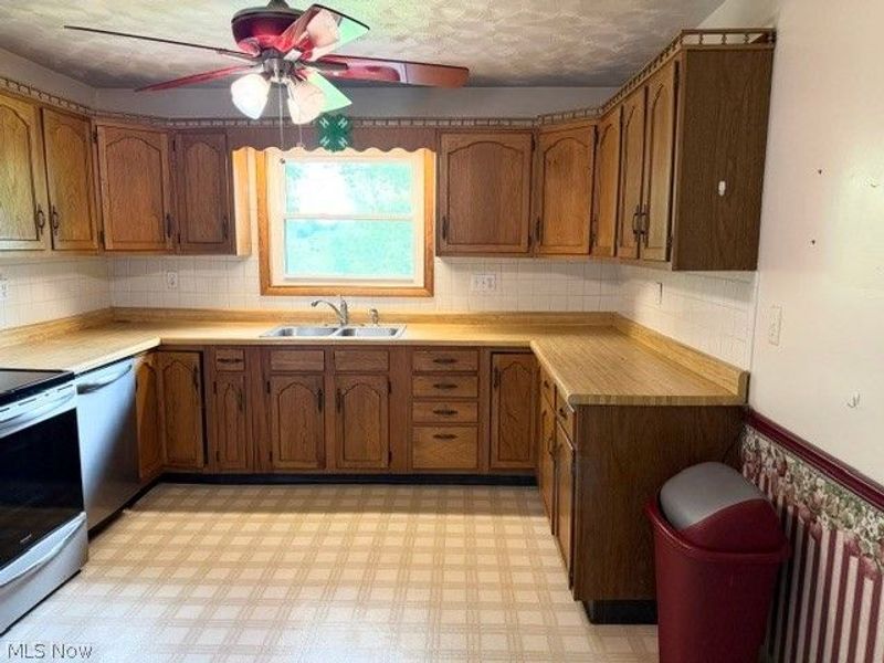 111 Tudor Drive, Saint Clairsville, OH 43950 Photo 15