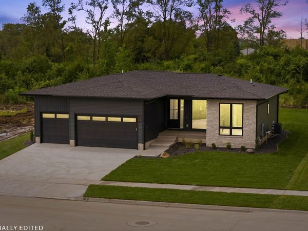 4627 Luke Streets, Cedar Falls, IA 50613