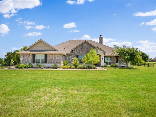 2711 Naomi Court, Farmersville, TX 75442