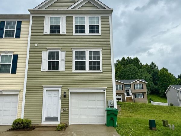102 Kingsbury Court, Fairmont, WV 26554