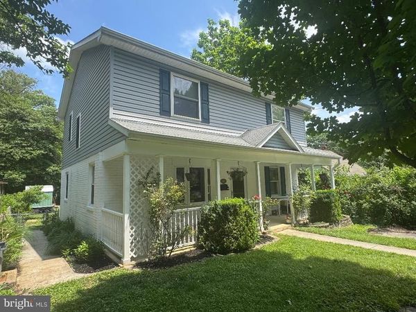 910 WADE AVENUE, ROCKVILLE, MD 20851