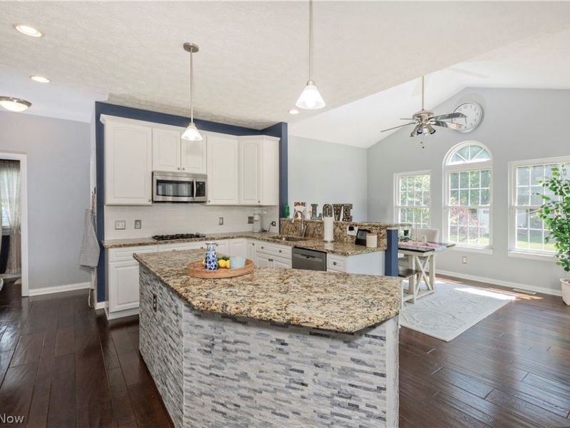 7905 Ridgetop Drive, Twinsburg, OH 44087 Photo 13