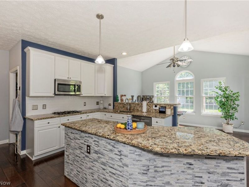 7905 Ridgetop Drive, Twinsburg, OH 44087 Photo 18