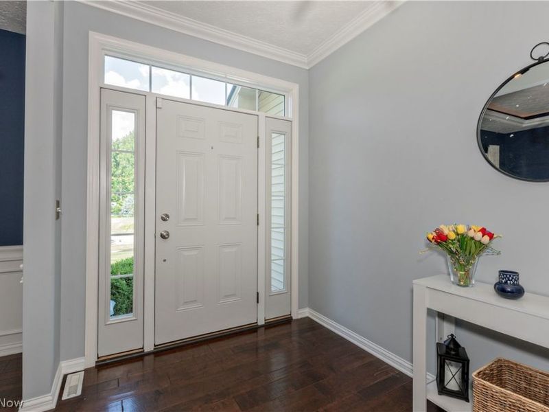 7905 Ridgetop Drive, Twinsburg, OH 44087 Photo 3