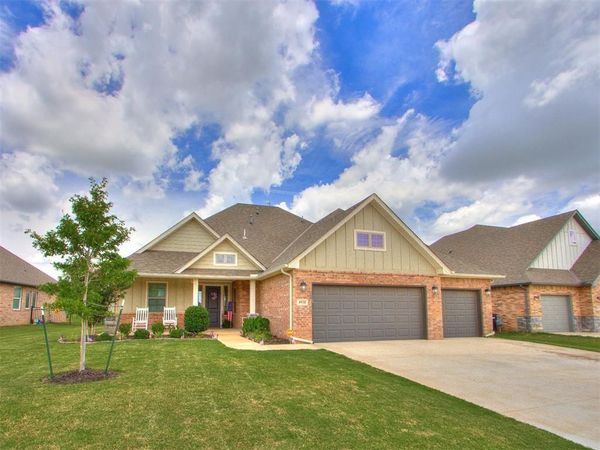 4930 Deerfield Avenue, Enid, OK 73703