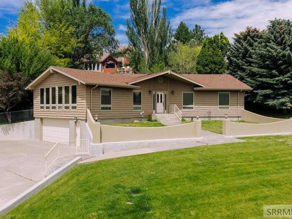 2255 E Greenbrier Drive, IDAHO FALLS, ID 83404
