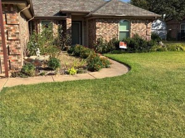 305 Prairie Lane, Granbury, TX 76048