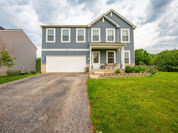 12 E Meadow Drive , Cortland, IL 60112