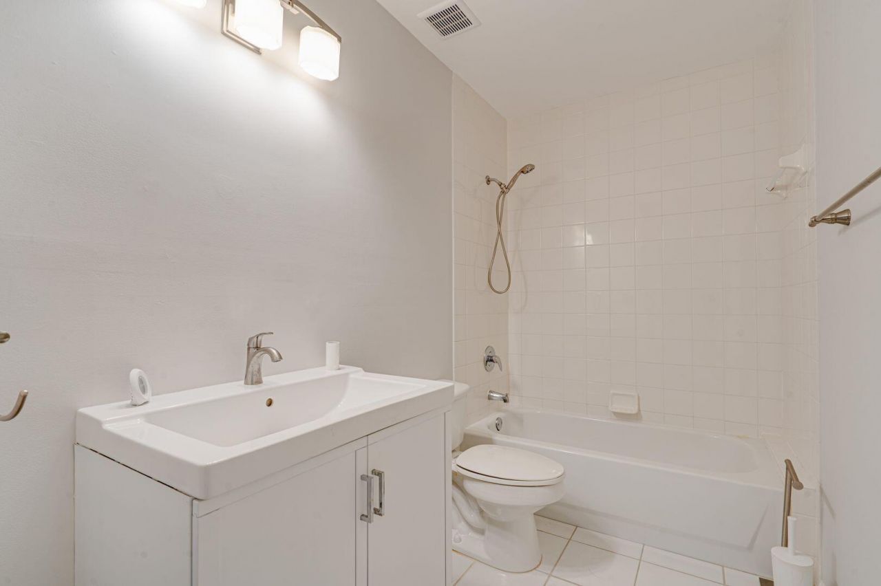 804 SW 4th Avenue, Fort Lauderdale, FL 33315 Photo