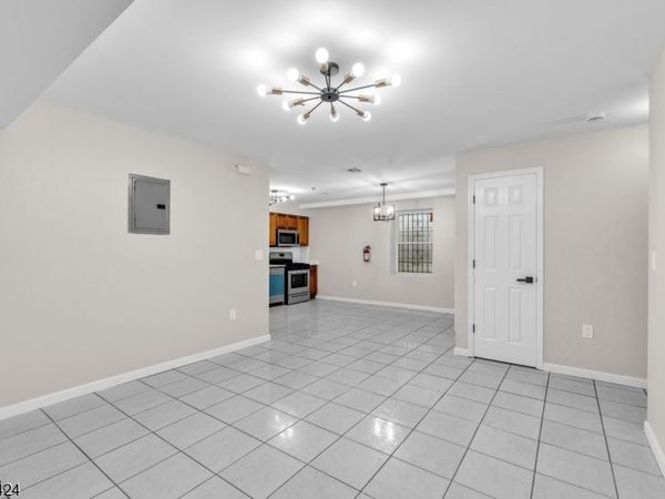 15 Wharton St, Newark, NJ 07114