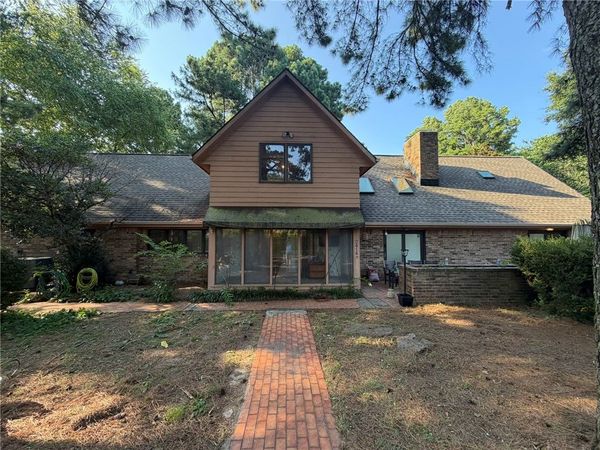 2414 Sherwood Lane, Fayetteville, AR 72703