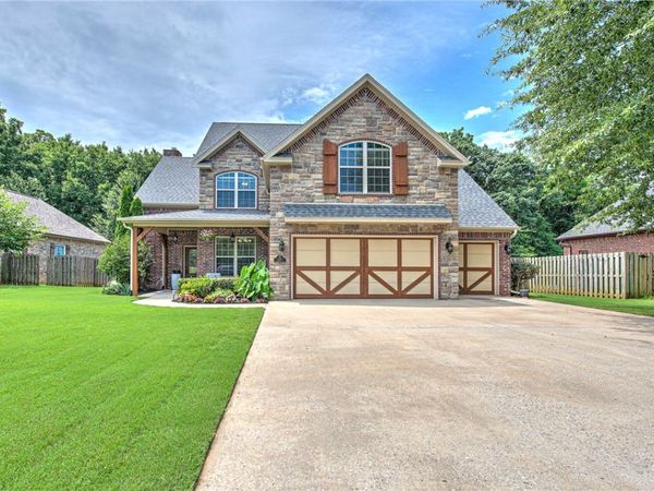 1710 Partridge Run, Bentonville, AR 72713