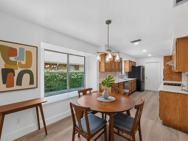 1924 Vera Cruz Drive, Carrollton, TX 75010