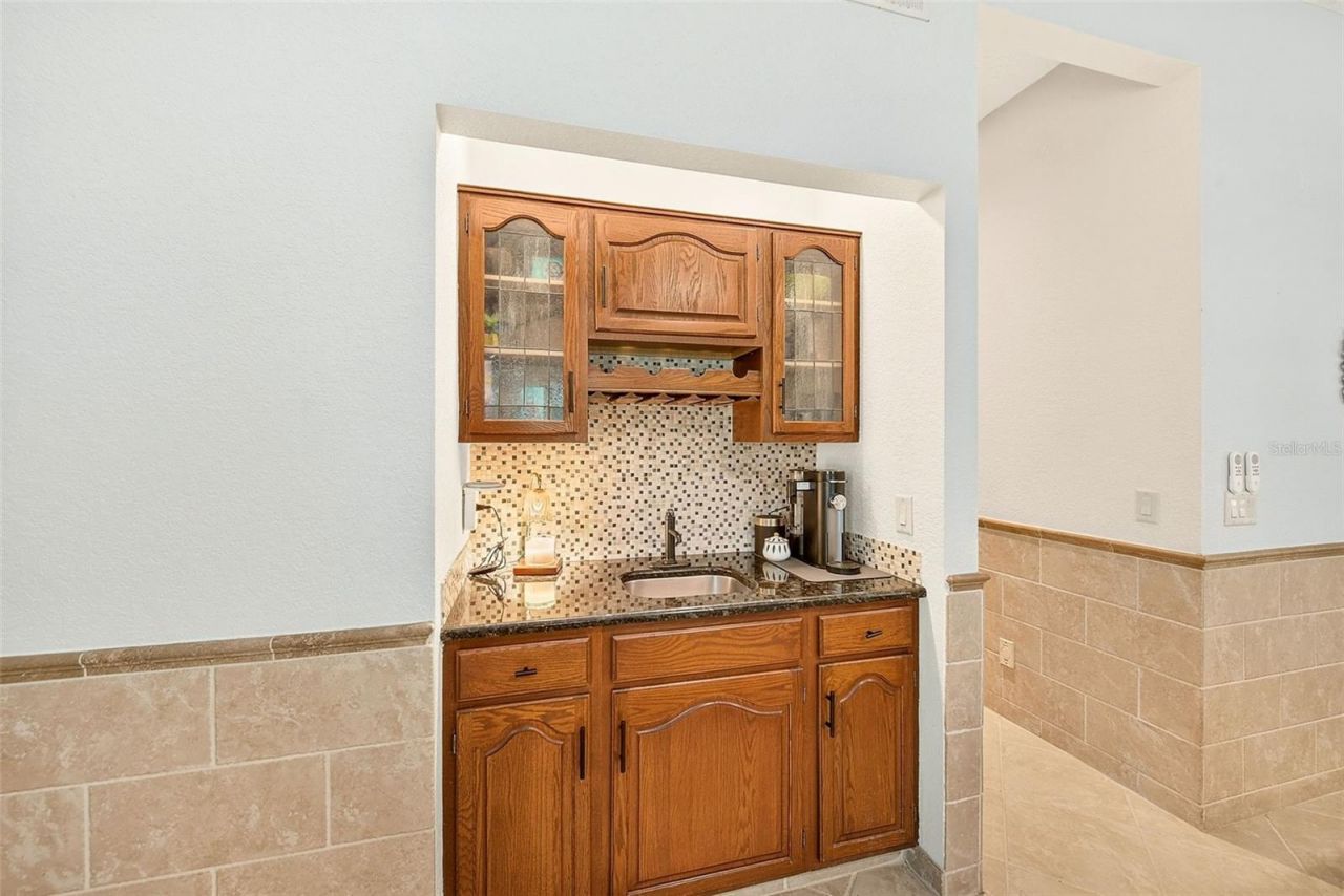 807 Centerbrook Drive, Brandon, FL 33511 Photo