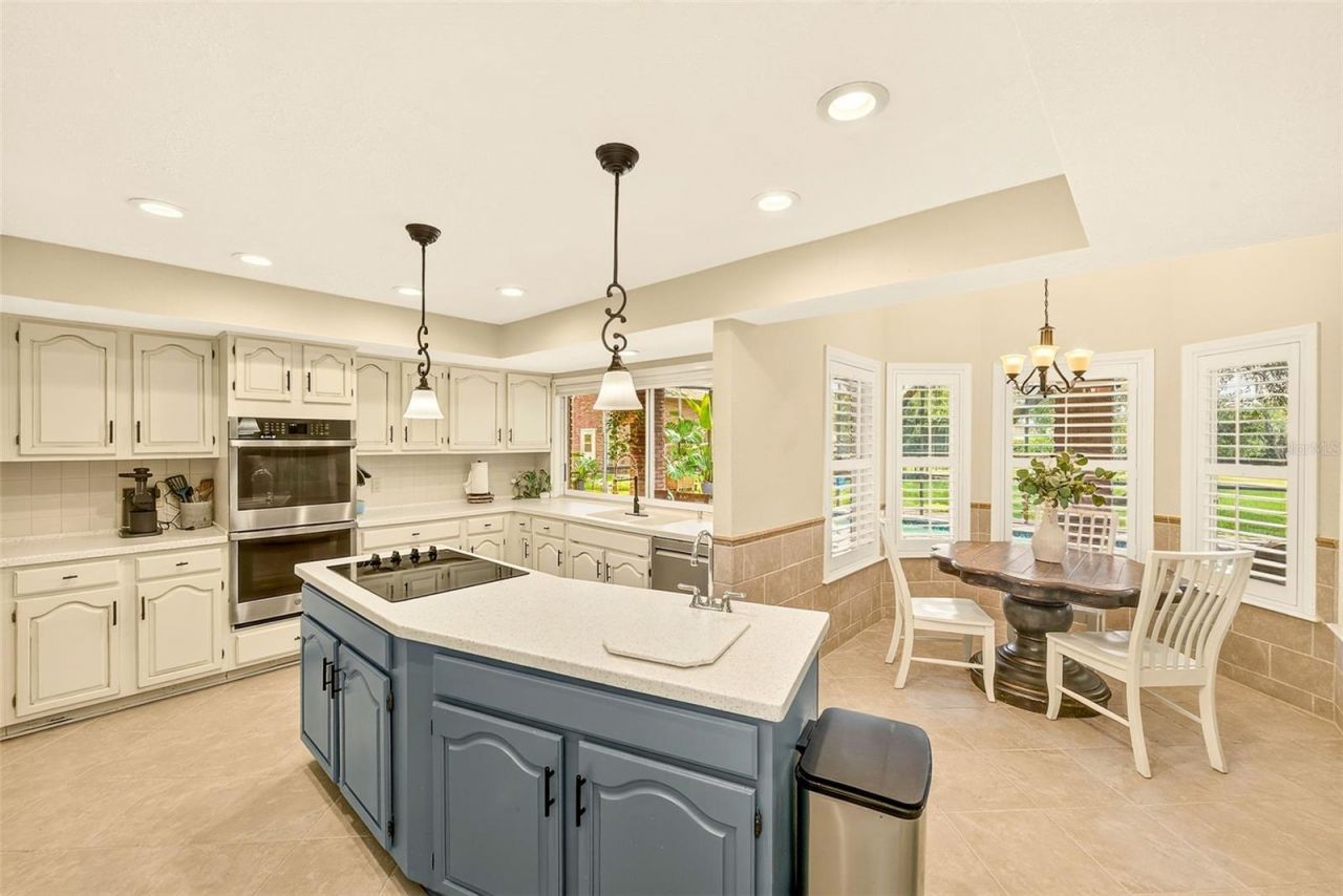 807 Centerbrook Drive, Brandon, FL 33511 Photo