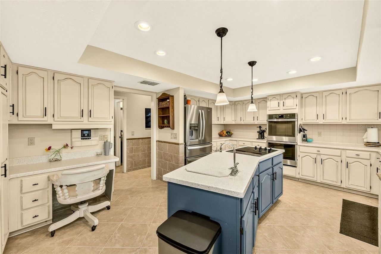 807 Centerbrook Drive, Brandon, FL 33511 Photo