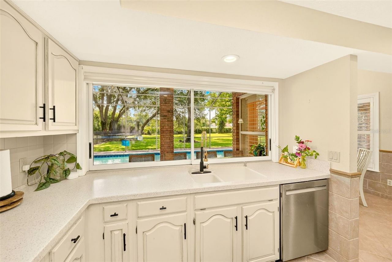 807 Centerbrook Drive, Brandon, FL 33511 Photo