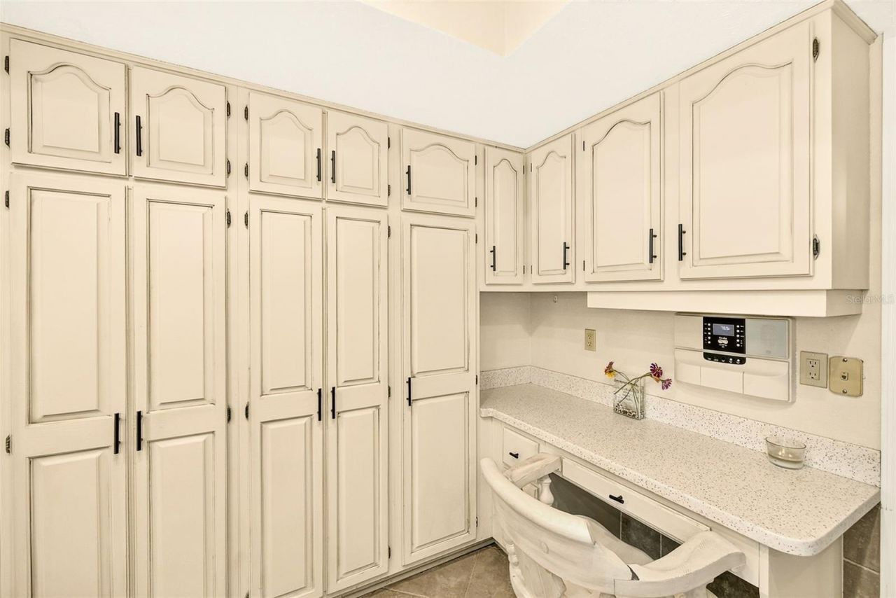 807 Centerbrook Drive, Brandon, FL 33511 Photo
