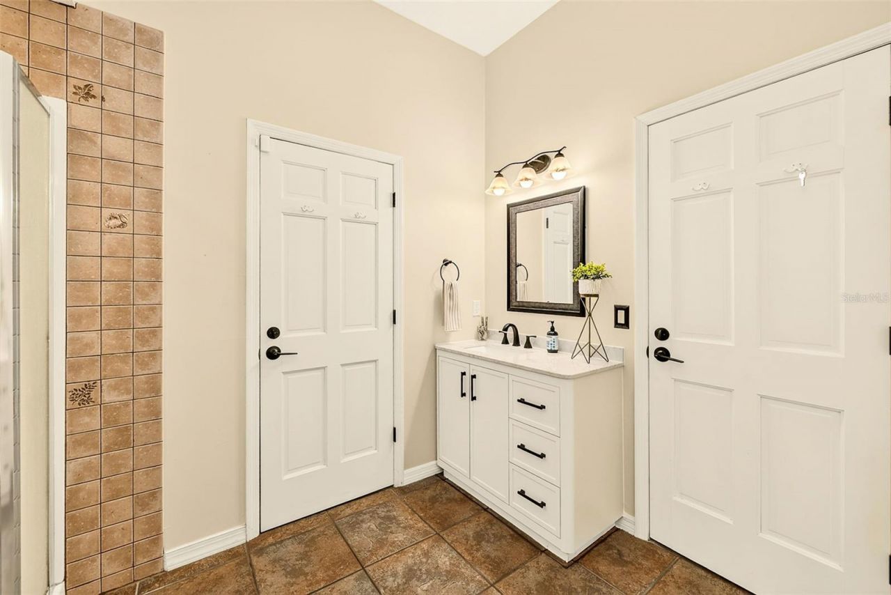 807 Centerbrook Drive, Brandon, FL 33511 Photo