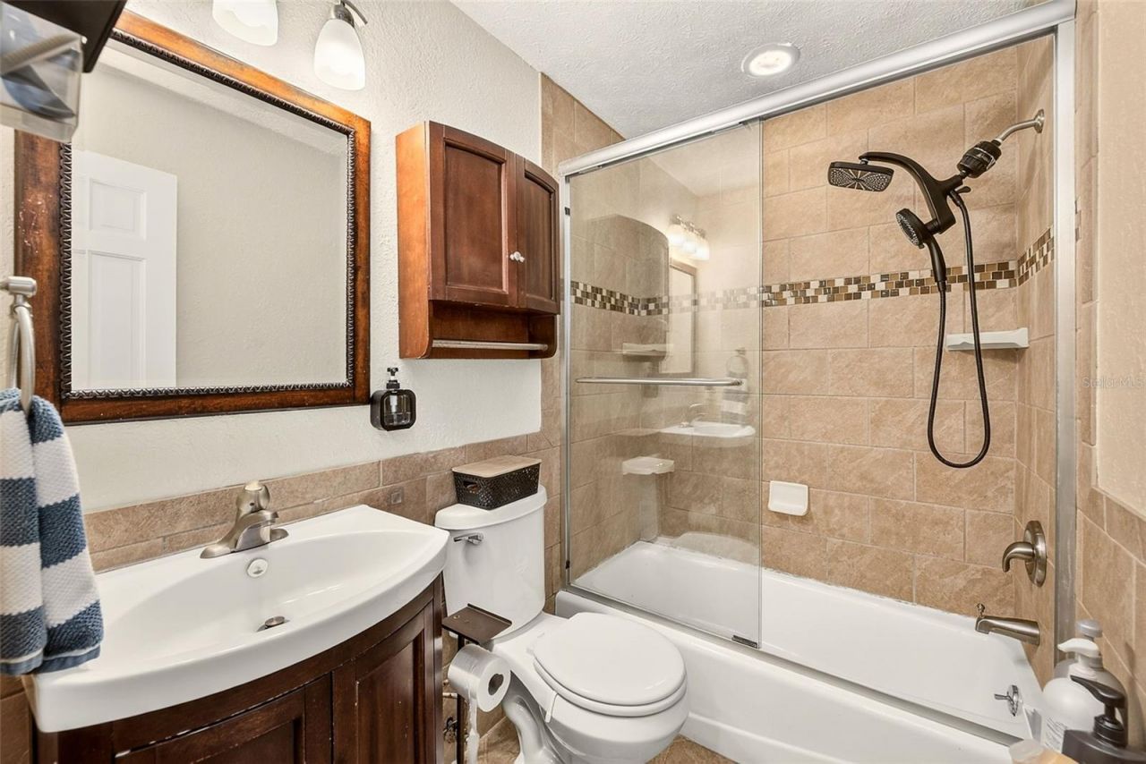 807 Centerbrook Drive, Brandon, FL 33511 Photo