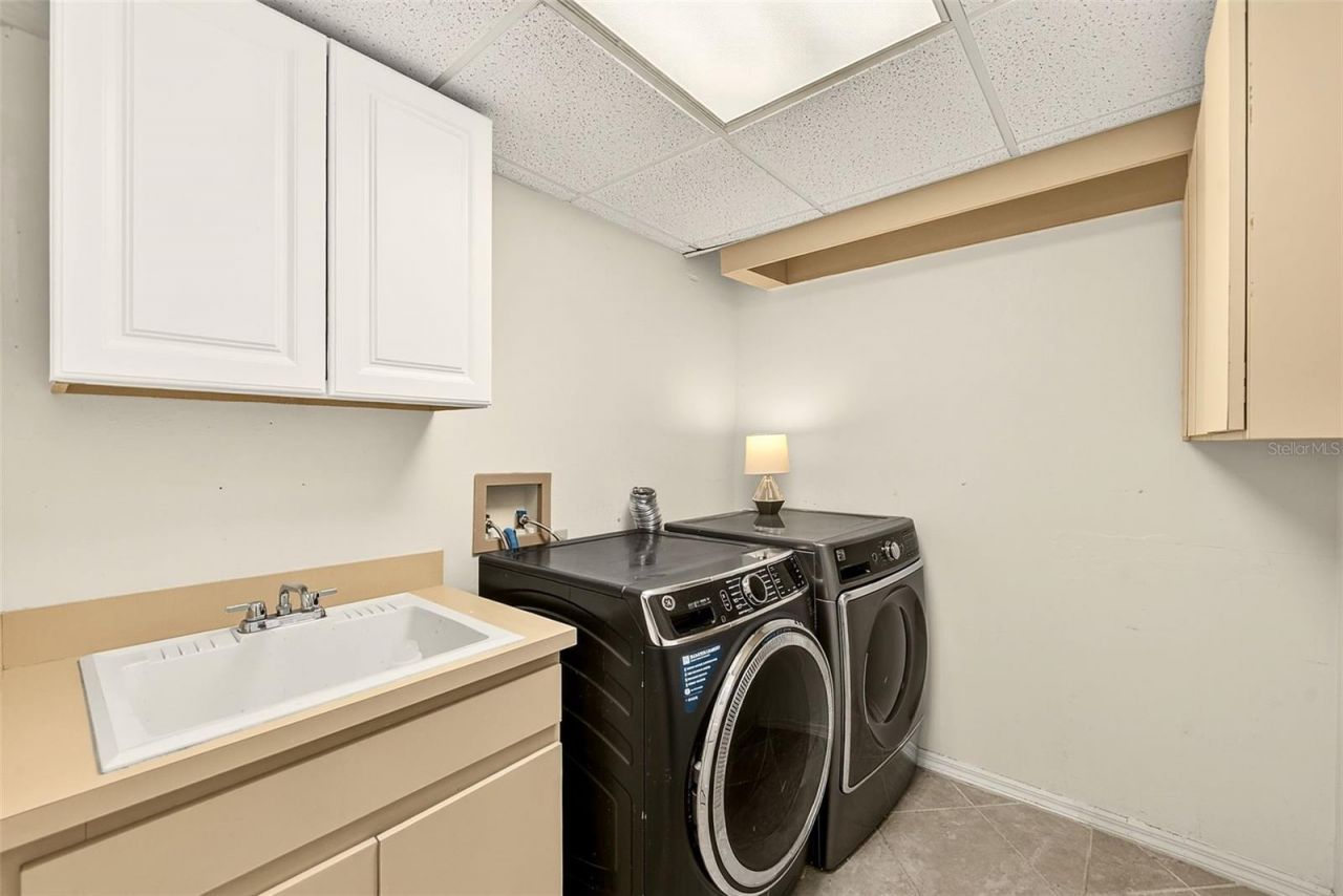 807 Centerbrook Drive, Brandon, FL 33511 Photo