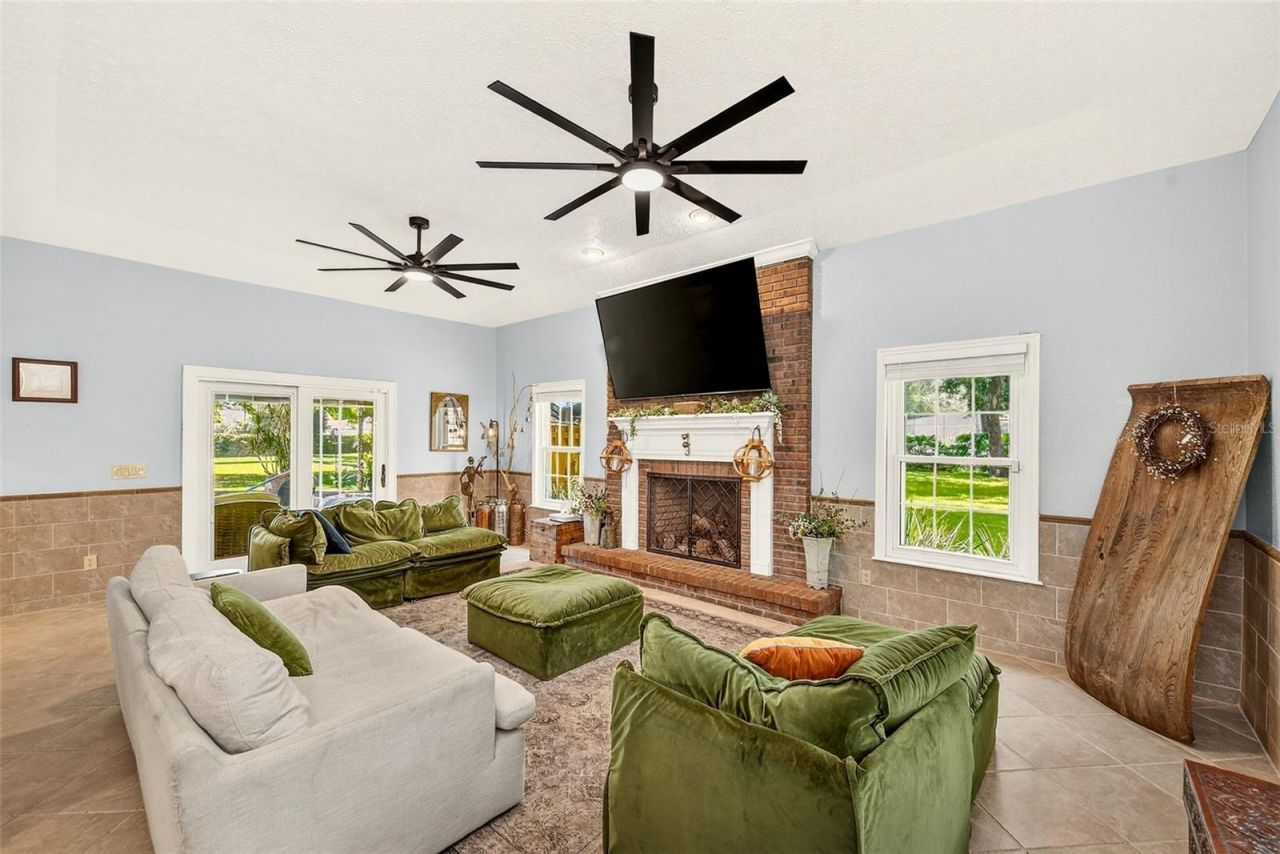807 Centerbrook Drive, Brandon, FL 33511 Photo