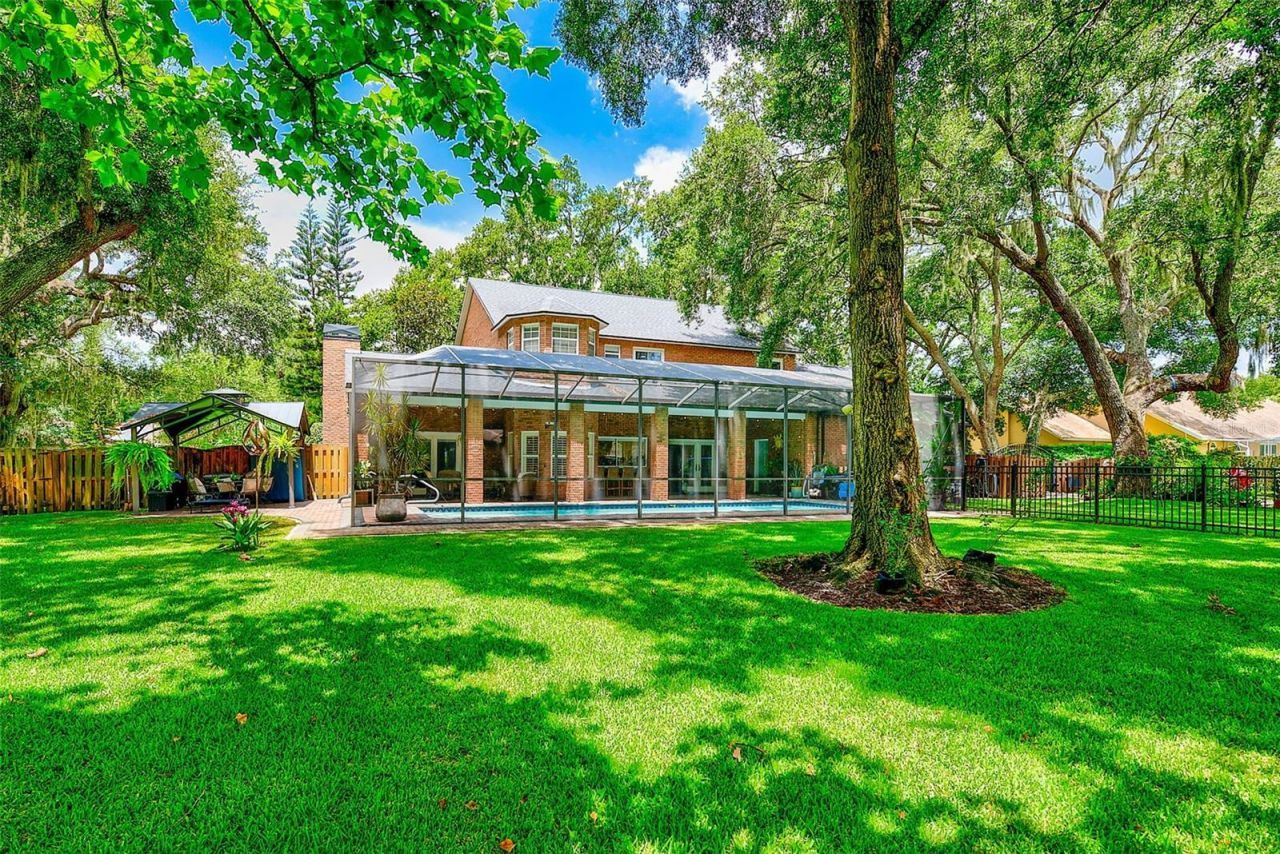 807 Centerbrook Drive, Brandon, FL 33511 Photo