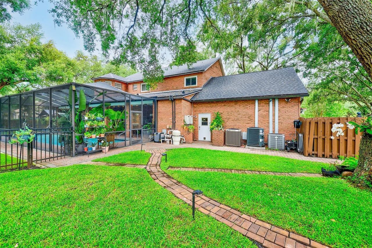 807 Centerbrook Drive, Brandon, FL 33511 Photo