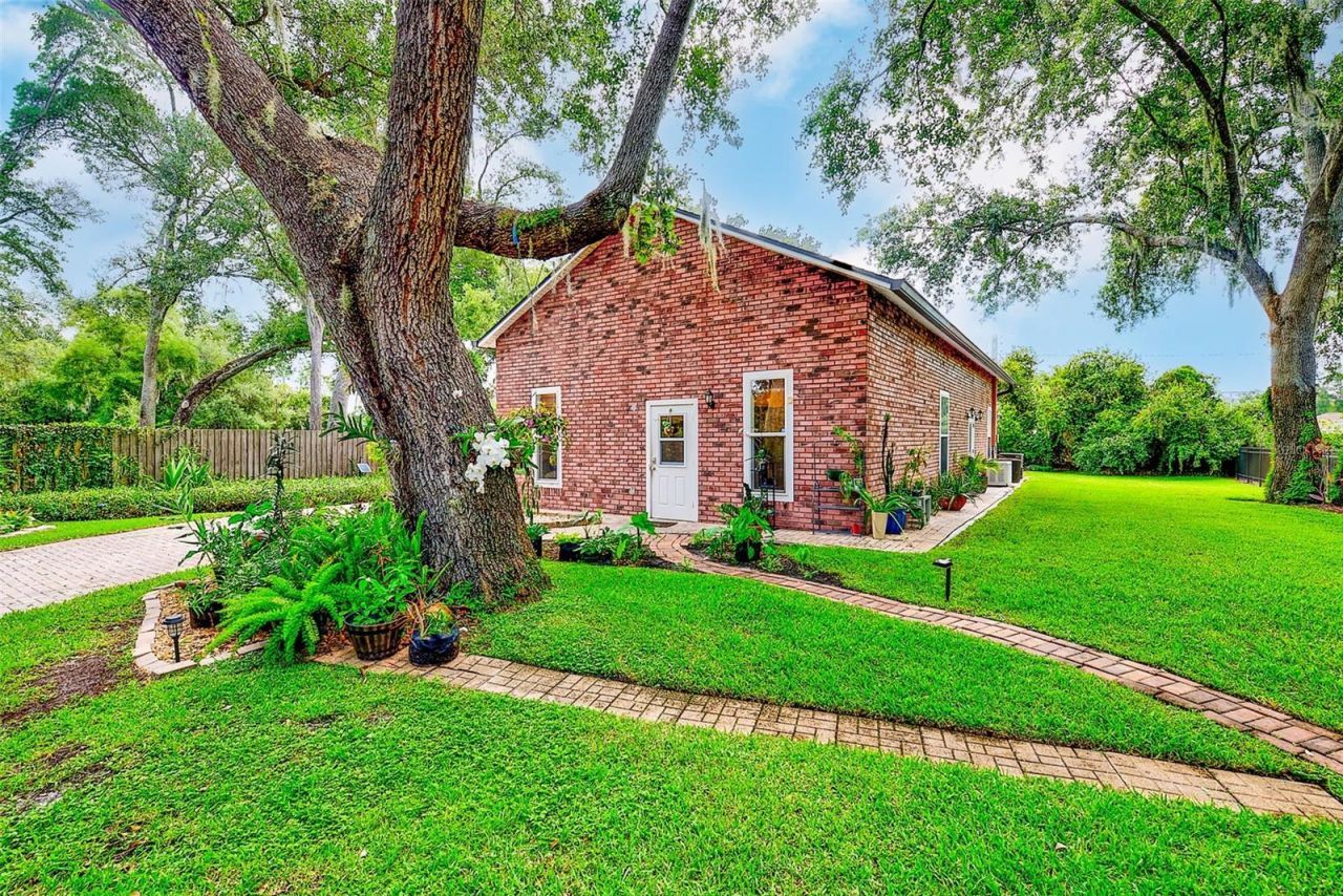 807 Centerbrook Drive, Brandon, FL 33511 Photo