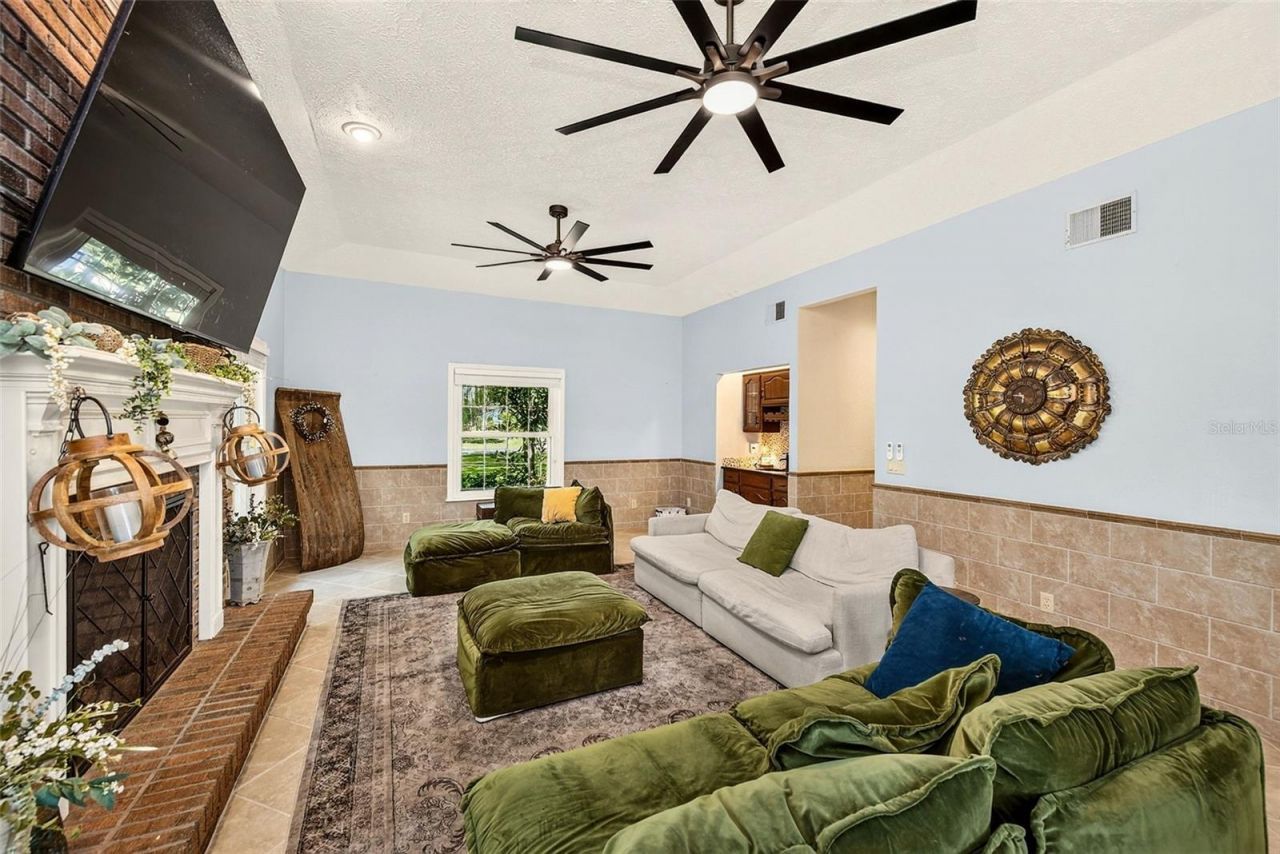 807 Centerbrook Drive, Brandon, FL 33511 Photo