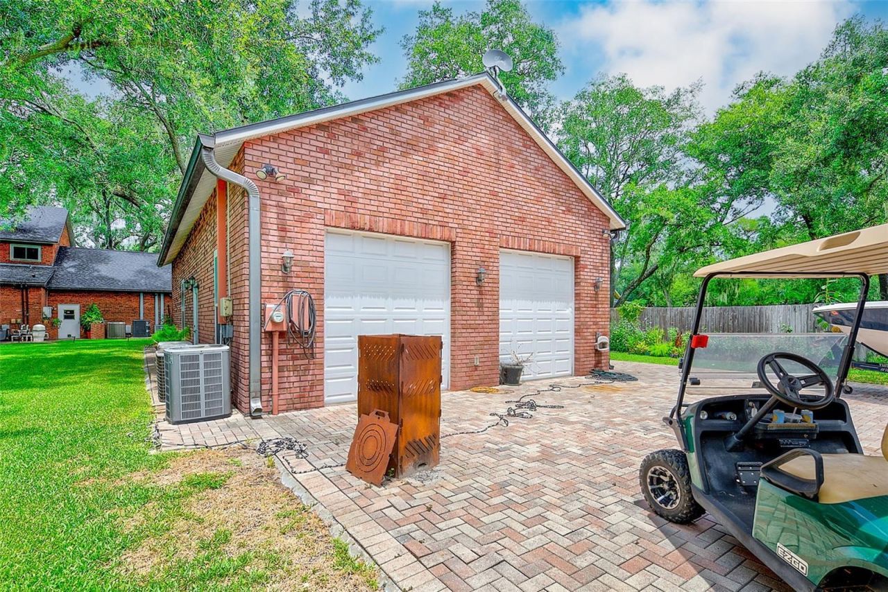 807 Centerbrook Drive, Brandon, FL 33511 Photo