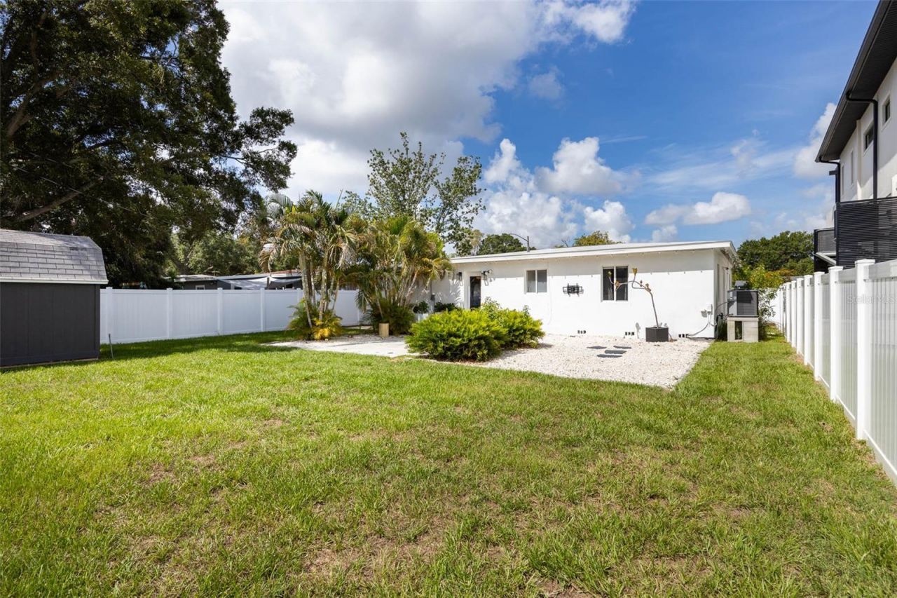 5931 Mangrove Street N, Saint Petersburg, FL 33703 Photo