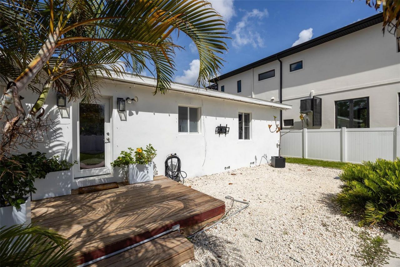 5931 Mangrove Street N, Saint Petersburg, FL 33703 Photo