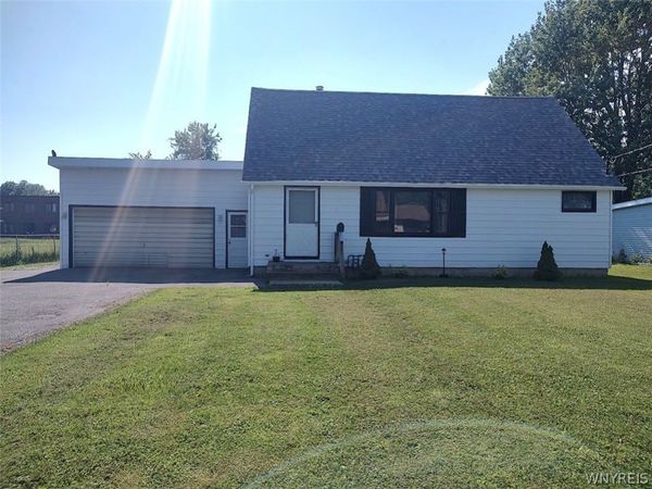 8 Allen Street , Angola, NY 14006